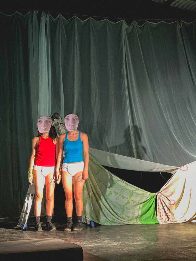 Fotografía de uno de los procesos de la Residencia de Dúo Kosa