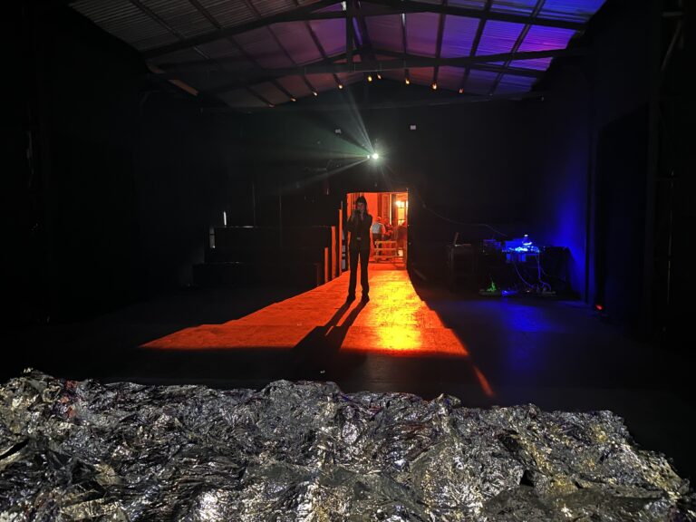 Fotografía de la muestra escénica abierta al público de Urati Laboratori