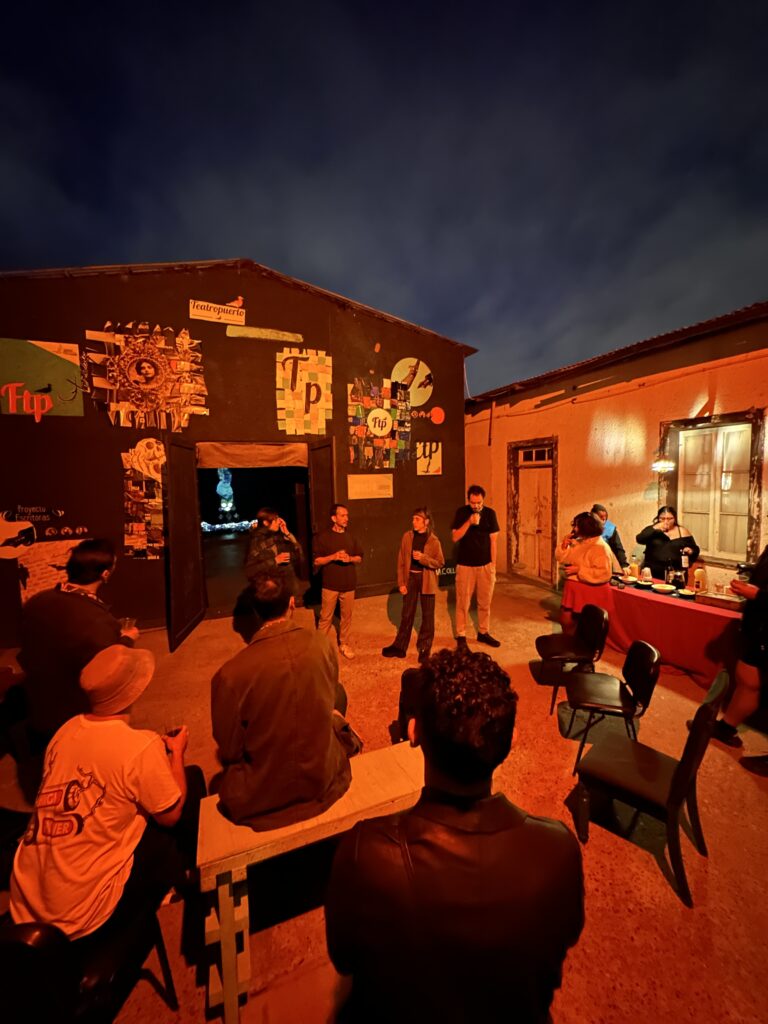 Fotografía de la muestra escénica abierta al público de Urati Laboratori