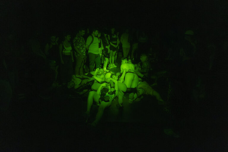 Imágenes de la apertura de proceso del laboratorio Gogoteo