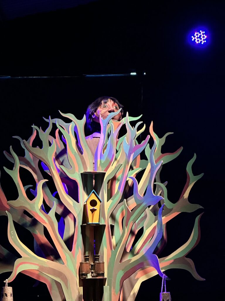 Escena de la obra "Pionero"