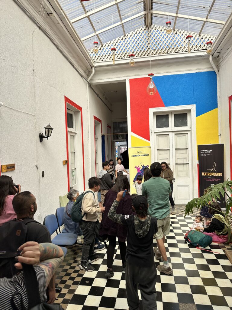 Público asistente a la obra "Pionero"