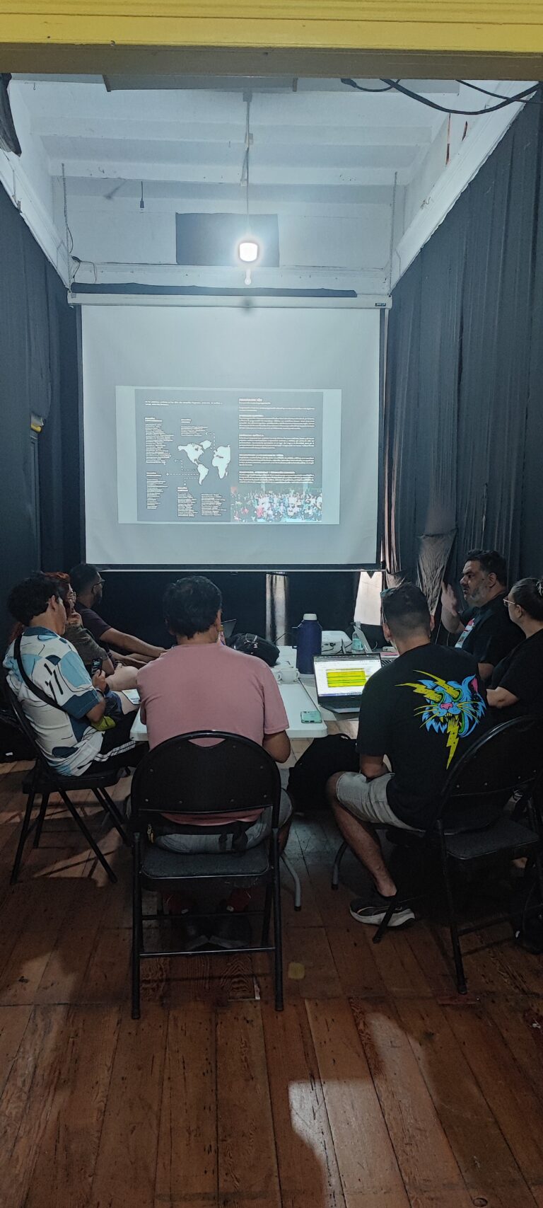 Fotografía del encuentro de la Red en Espacio Akana, Iquique