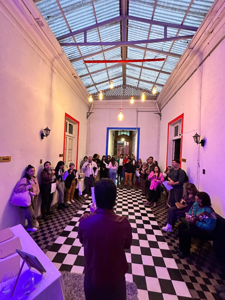 Fotografía del encuentro, en Espacio La Gaviota