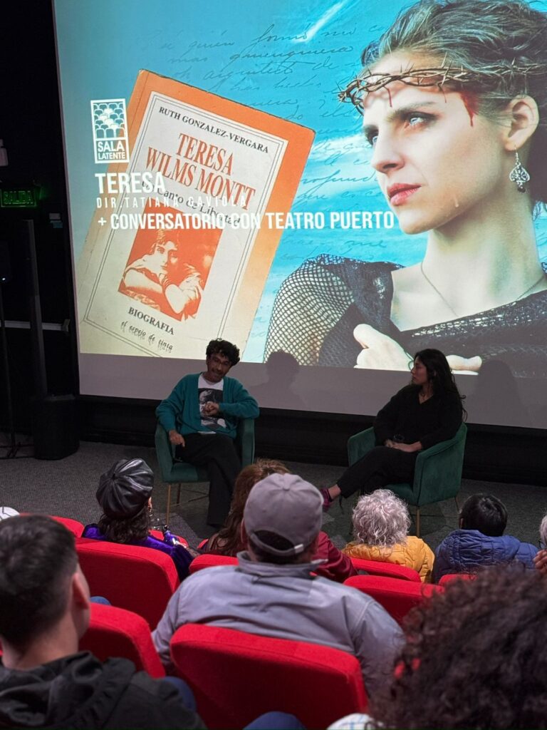 Fotografía del conversatorio sobre la película "Teresa"