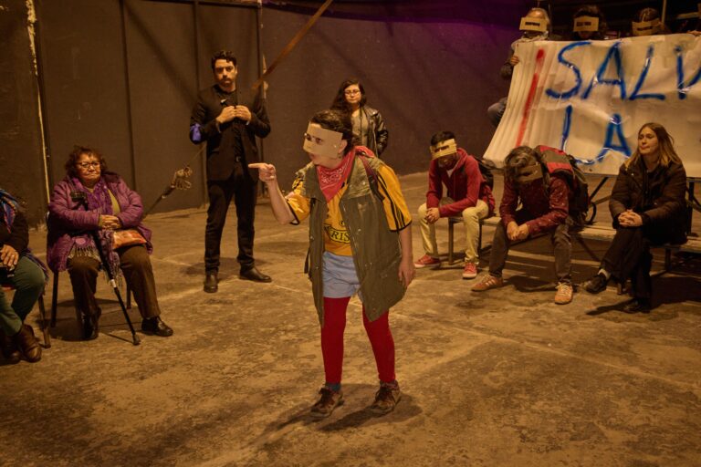 Fotografía de la obra "Harinera", presentada en el Circo La Cuarta Estación