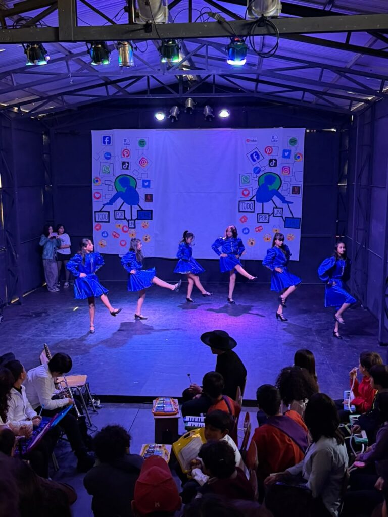 Fotografía de la obra presentada por la comunidad del Espacio Educativo ArteVida