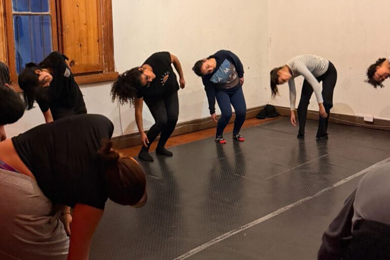 Fotografía del taller Dadadanza, uno de los proyectos formativos de Estuario Creativo