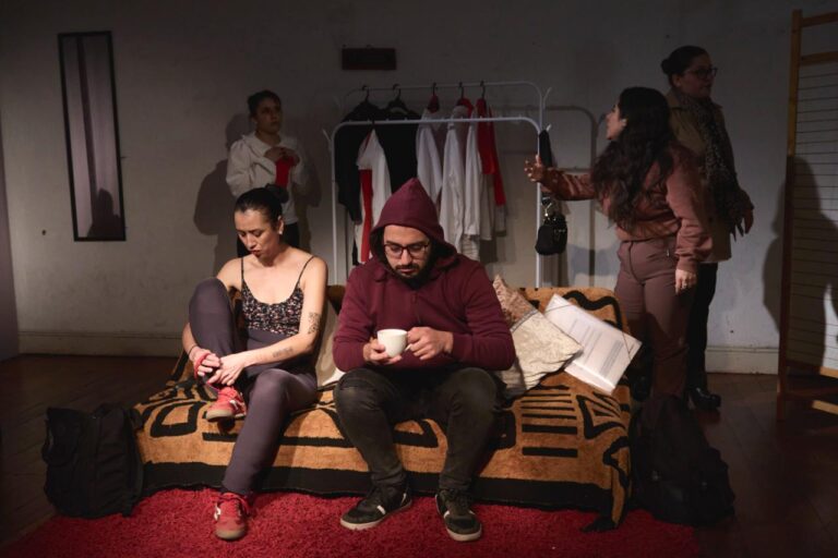Fotografías de los exámenes del primer semestre de la Escuela TeatroPuerto