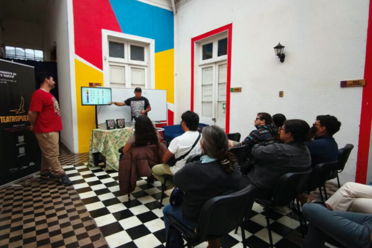 Fotografía del lanzamiento de la 2da edición de Expresiones del Desierto Florido